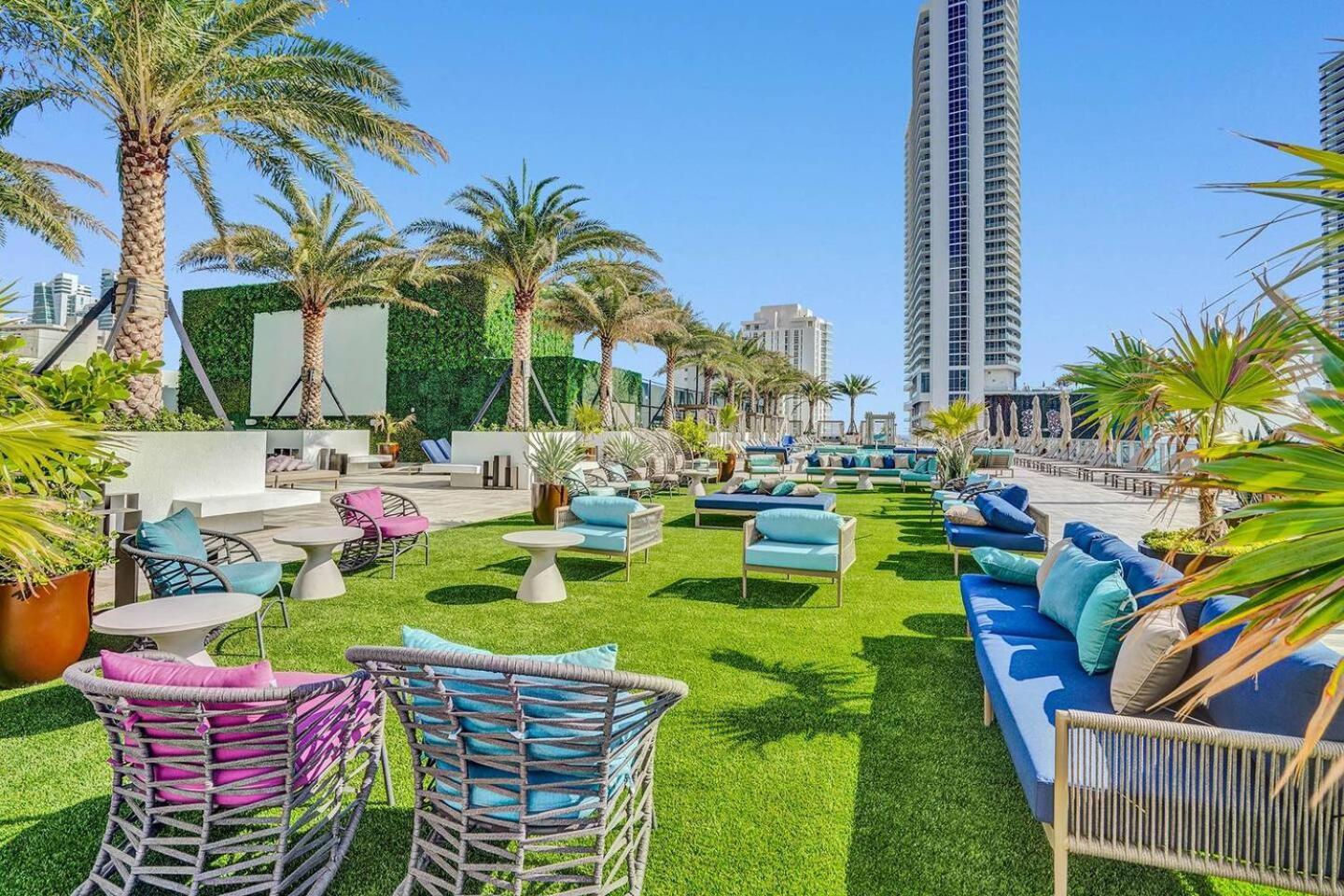 Amazing Apartments At H Beach House Hollywood Luaran gambar